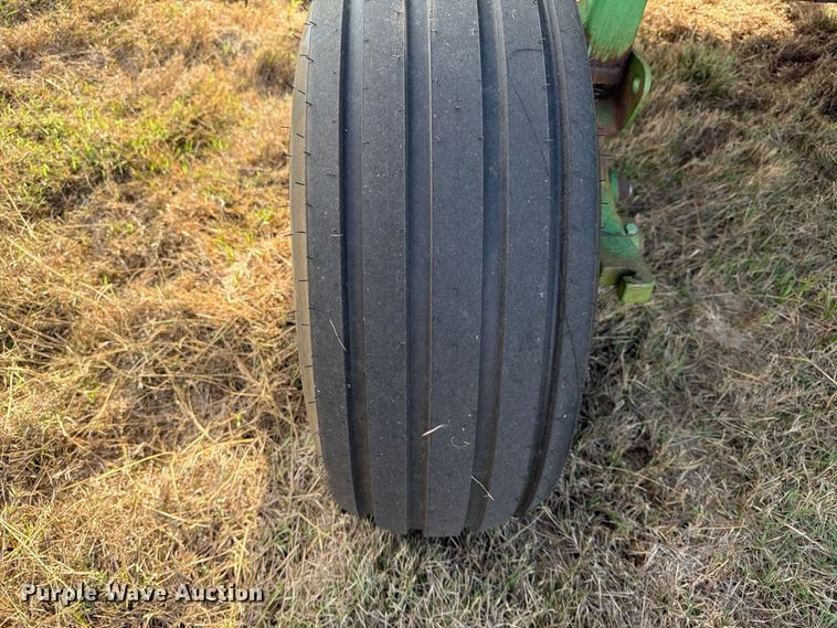 image for item FN3809 2002 John Deere 946 swather / windrower