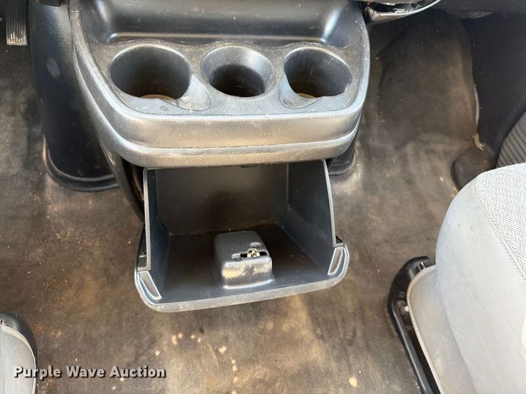 image for item FN3813 2011 Chevrolet Express 3500 van