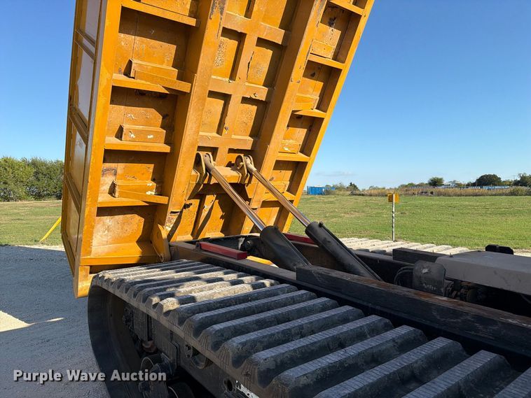 image for item FN3815 2015 Morooka MST2200VD track carrier