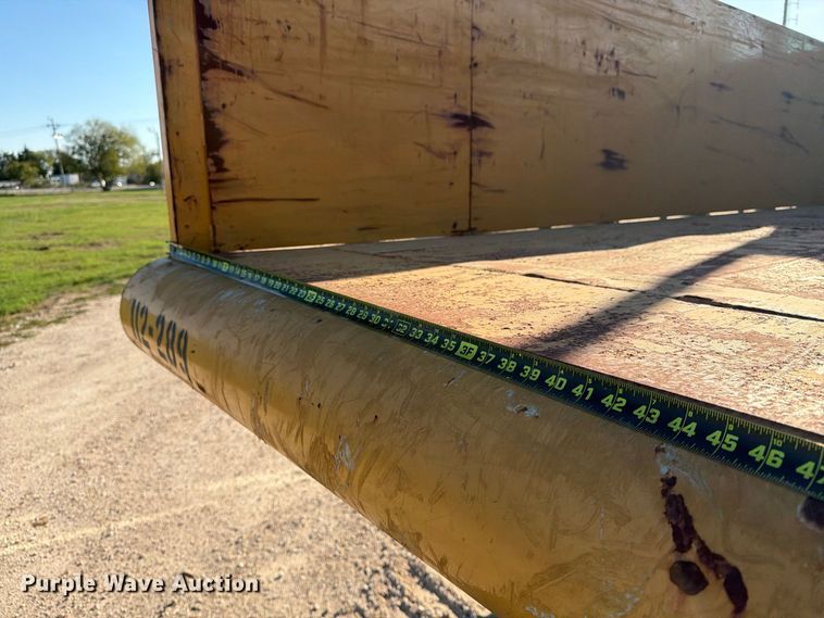 image for item FN3815 2015 Morooka MST2200VD track carrier