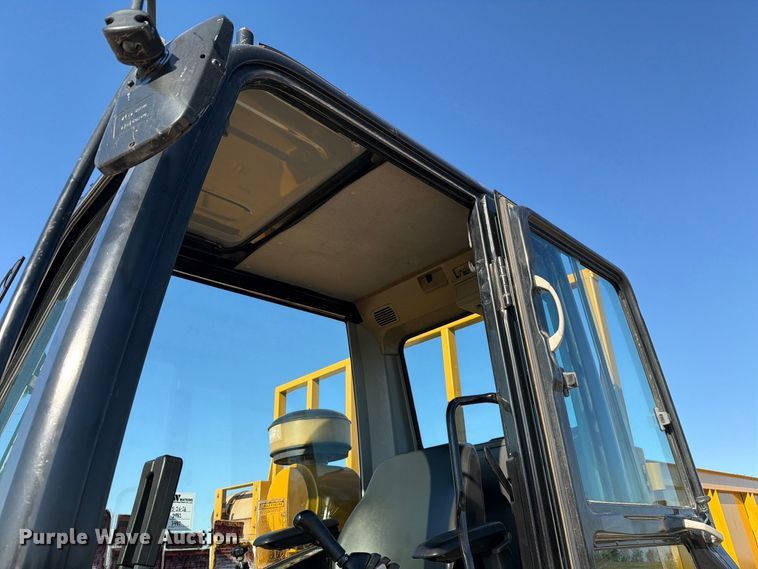 image for item FN3815 2015 Morooka MST2200VD track carrier