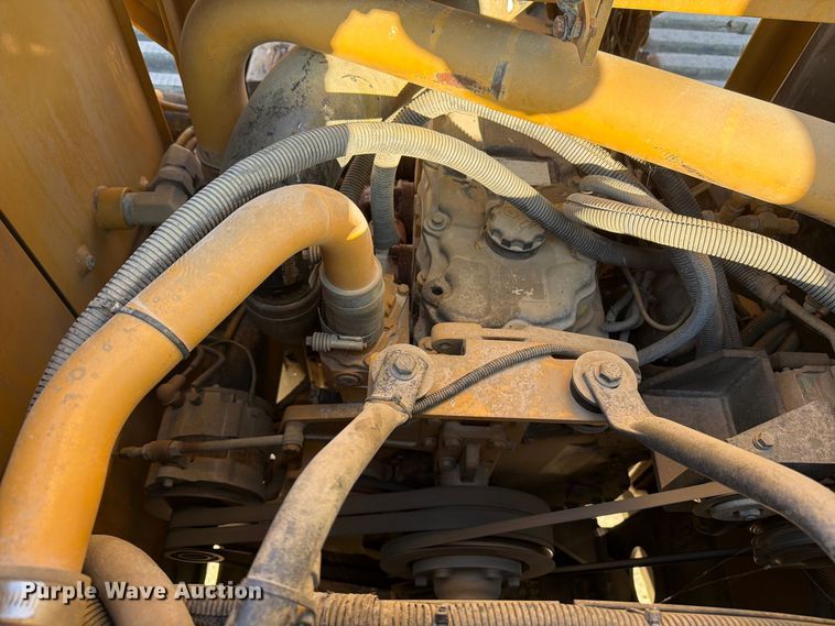 image for item FN3815 2015 Morooka MST2200VD track carrier