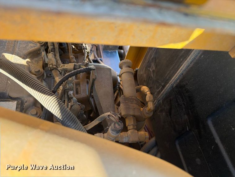image for item FN3815 2015 Morooka MST2200VD track carrier