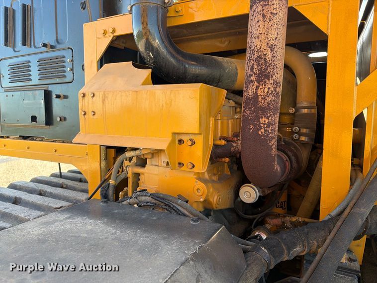 image for item FN3815 2015 Morooka MST2200VD track carrier