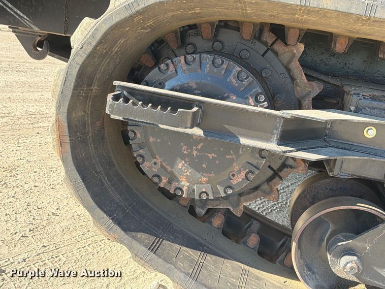 image for item FN3815 2015 Morooka MST2200VD track carrier