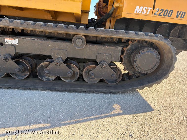image for item FN3815 2015 Morooka MST2200VD track carrier