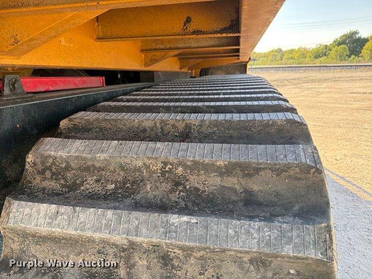 image for item FN3815 2015 Morooka MST2200VD track carrier