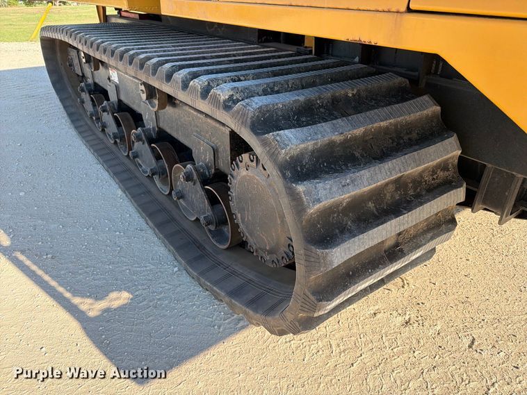 image for item FN3815 2015 Morooka MST2200VD track carrier
