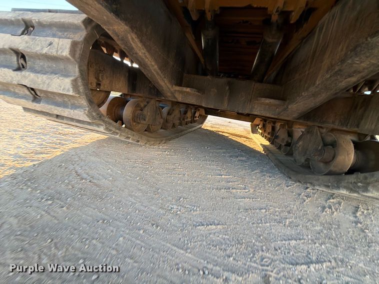 image for item FN3816 2012 Morooka MST2200VD track carrier