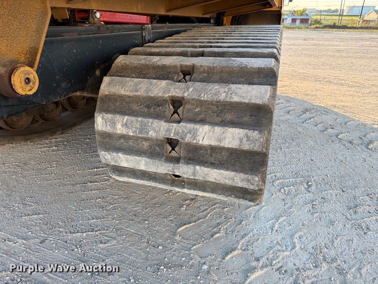 image for item FN3816 2012 Morooka MST2200VD track carrier
