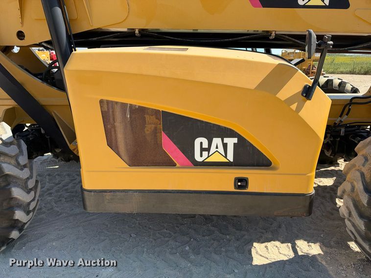 image for item FN3820 2013 Caterpillar TL1055C telehandler