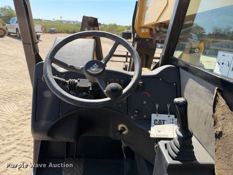 image for item FN3820 2013 Caterpillar TL1055C telehandler