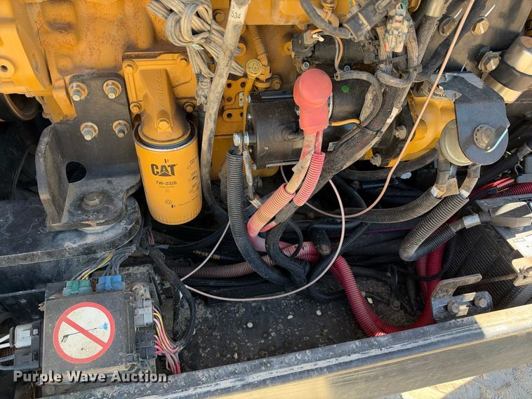 image for item FN3820 2013 Caterpillar TL1055C telehandler