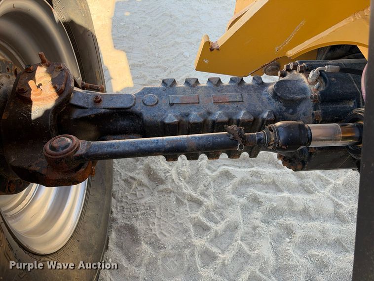 image for item FN3820 2013 Caterpillar TL1055C telehandler