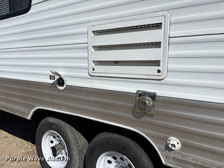 image for item FN3823 2012 Homette Skyline 237 Texan camper