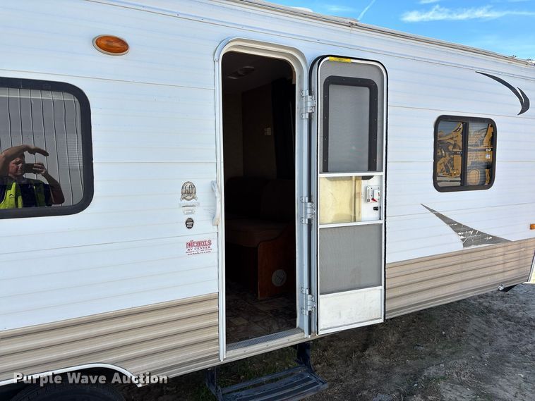 image for item FN3823 2012 Homette Skyline 237 Texan camper