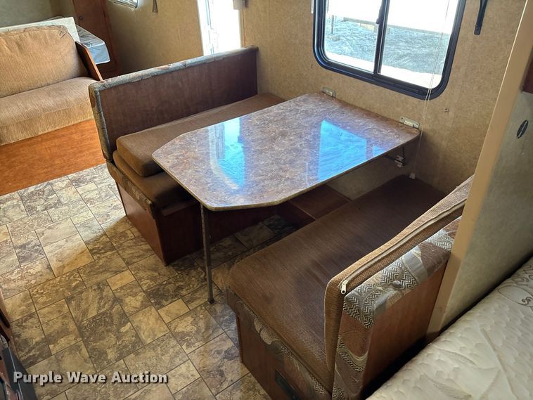 image for item FN3823 2012 Homette Skyline 237 Texan camper