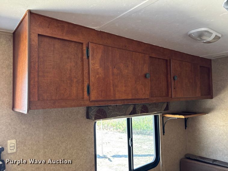 image for item FN3823 2012 Homette Skyline 237 Texan camper