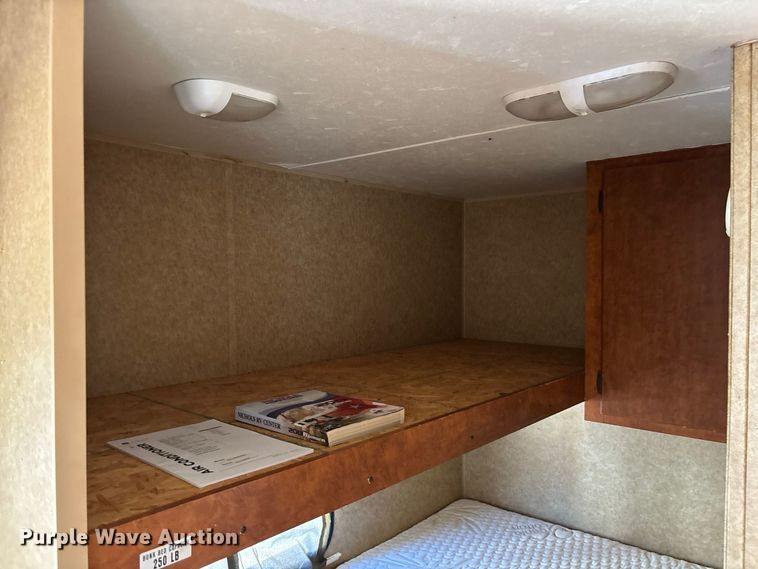 image for item FN3823 2012 Homette Skyline 237 Texan camper