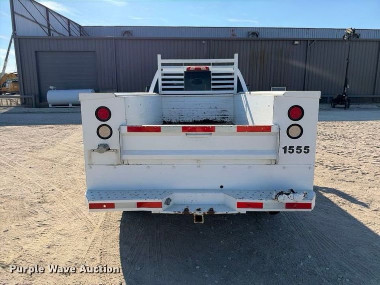 image for item FN3824 2015 Chevrolet Silverado 2500HD 4X4 Crew Cab utility bed pickup truck