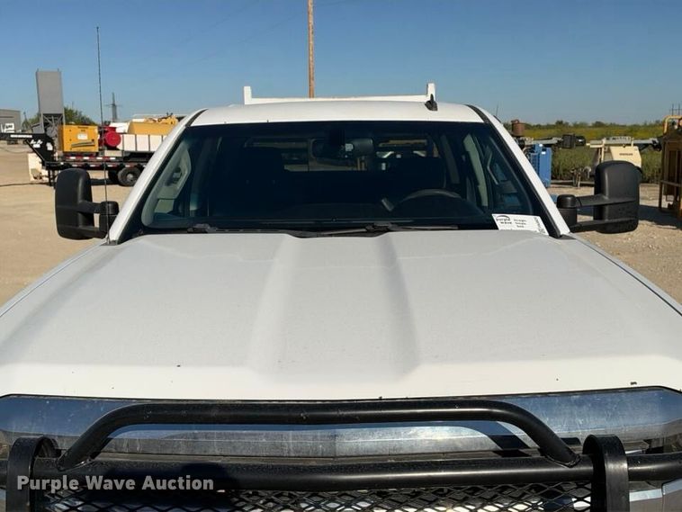 image for item FN3824 2015 Chevrolet Silverado 2500HD 4X4 Crew Cab utility bed pickup truck