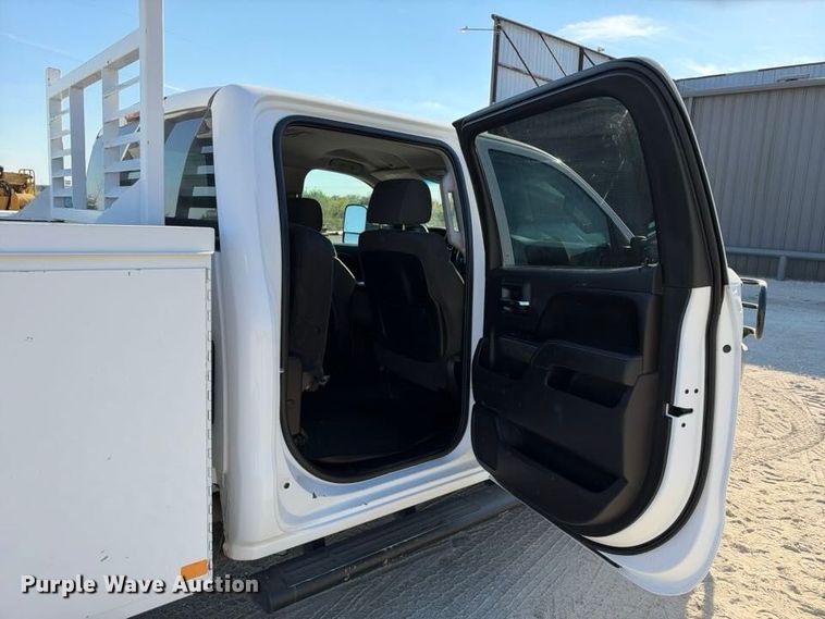 image for item FN3824 2015 Chevrolet Silverado 2500HD 4X4 Crew Cab utility bed pickup truck