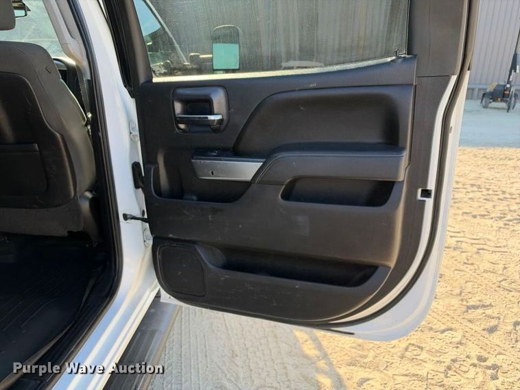 image for item FN3824 2015 Chevrolet Silverado 2500HD 4X4 Crew Cab utility bed pickup truck