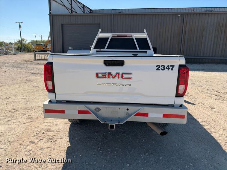 image for item FN3825 2023 GMC Sierra 2500HD 4X4 Crew Cab pickup truck
