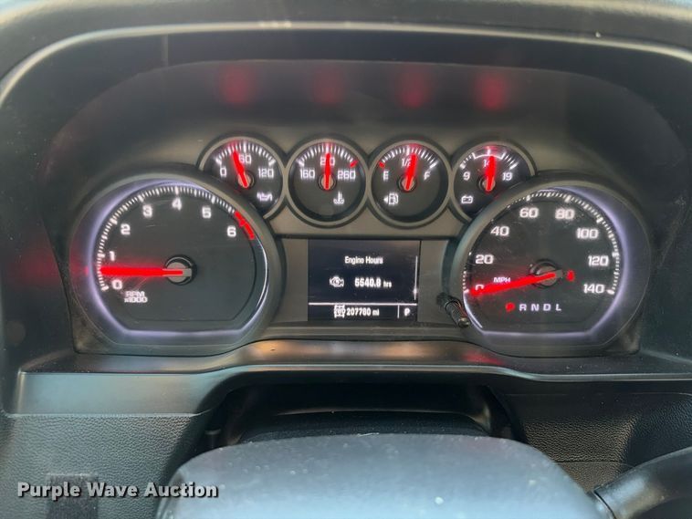 image for item FN3825 2023 GMC Sierra 2500HD 4X4 Crew Cab pickup truck