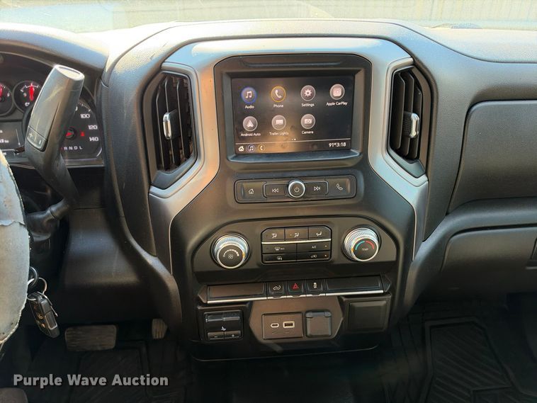 image for item FN3825 2023 GMC Sierra 2500HD 4X4 Crew Cab pickup truck