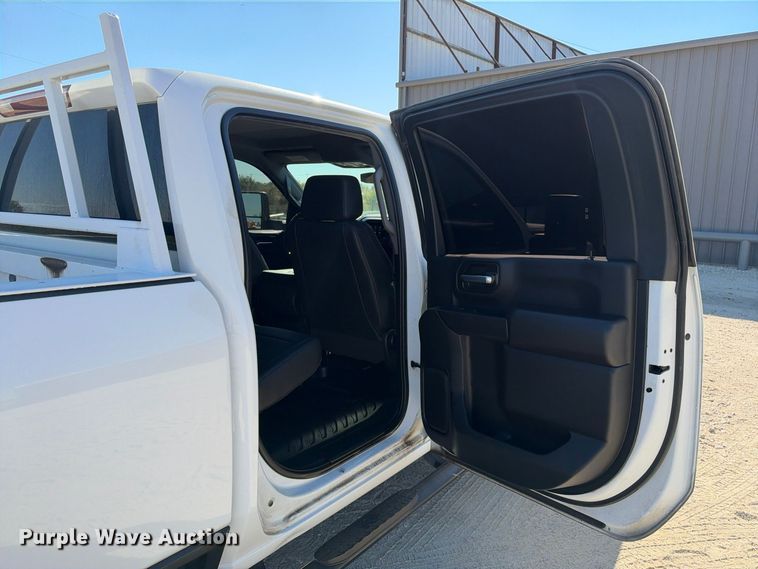 image for item FN3825 2023 GMC Sierra 2500HD 4X4 Crew Cab pickup truck