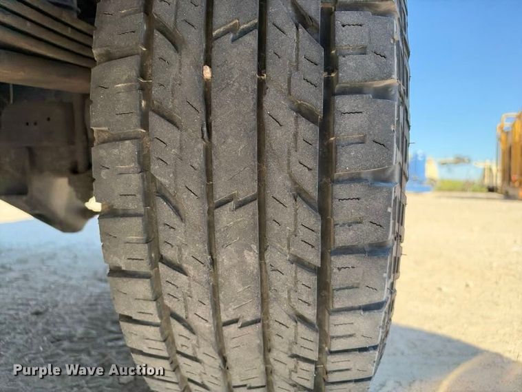 image for item FN3825 2023 GMC Sierra 2500HD 4X4 Crew Cab pickup truck
