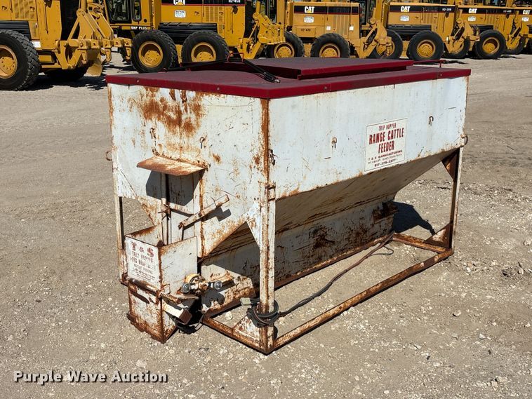 image for item FN3826 T&S Manufacturing Trip Hopper cake feeder