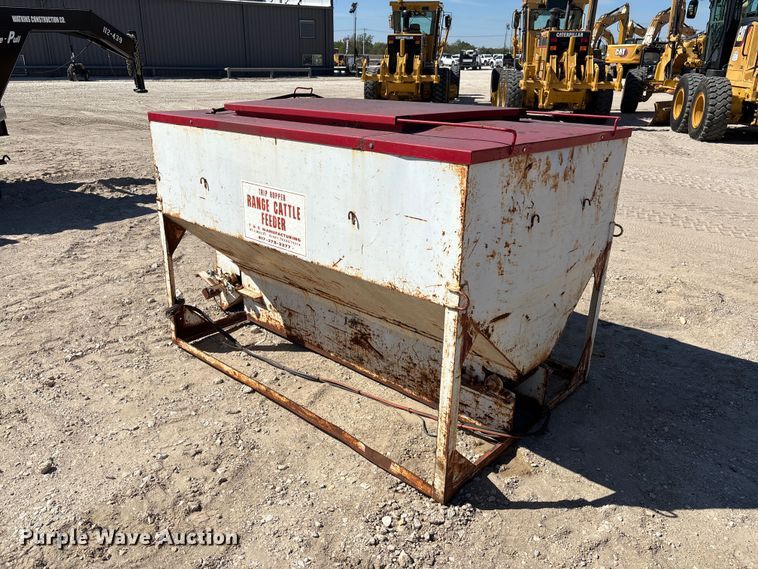 image for item FN3826 T&S Manufacturing Trip Hopper cake feeder