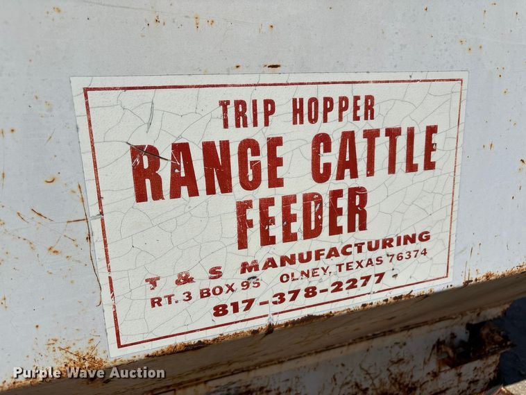 image for item FN3826 T&S Manufacturing Trip Hopper cake feeder
