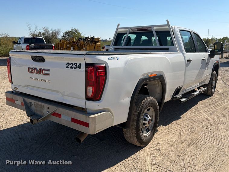 image for item FN3827 2022 GMC Sierra 2500HD 4X4 Crew Cab pickup truck
