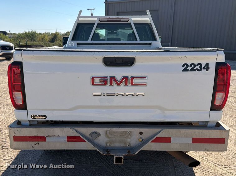 image for item FN3827 2022 GMC Sierra 2500HD 4X4 Crew Cab pickup truck