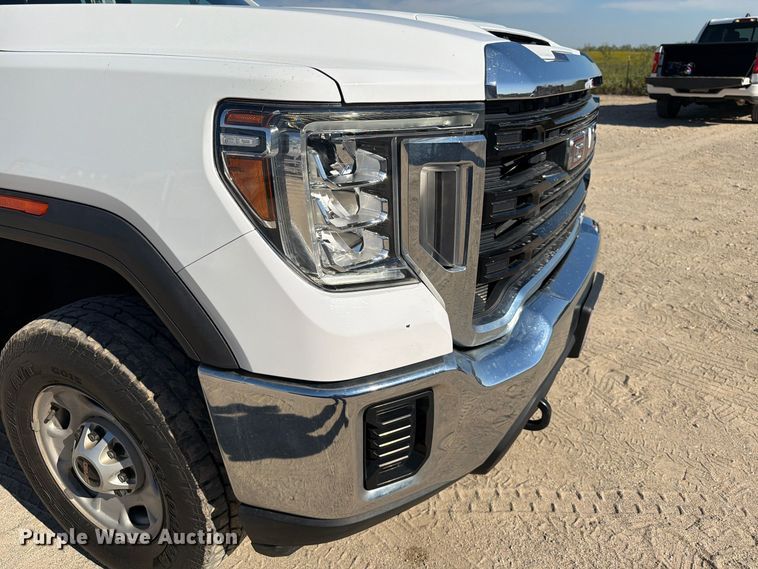 image for item FN3827 2022 GMC Sierra 2500HD 4X4 Crew Cab pickup truck