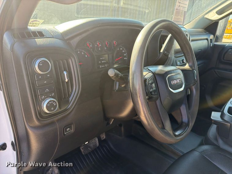image for item FN3827 2022 GMC Sierra 2500HD 4X4 Crew Cab pickup truck