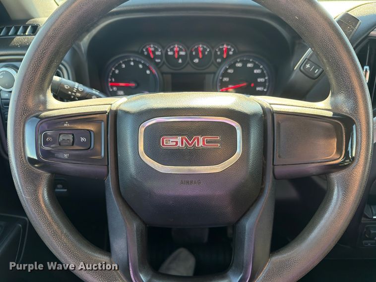 image for item FN3827 2022 GMC Sierra 2500HD 4X4 Crew Cab pickup truck
