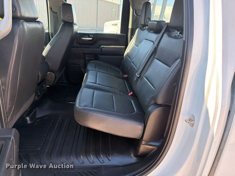 image for item FN3827 2022 GMC Sierra 2500HD 4X4 Crew Cab pickup truck