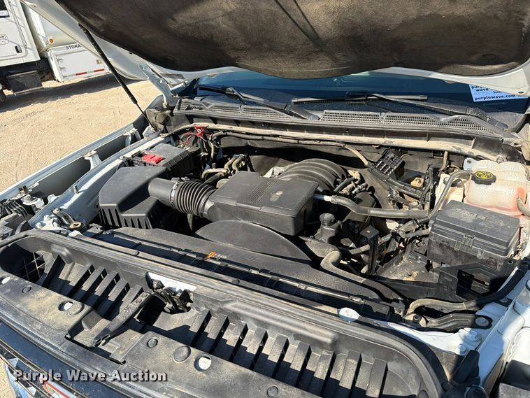 image for item FN3827 2022 GMC Sierra 2500HD 4X4 Crew Cab pickup truck