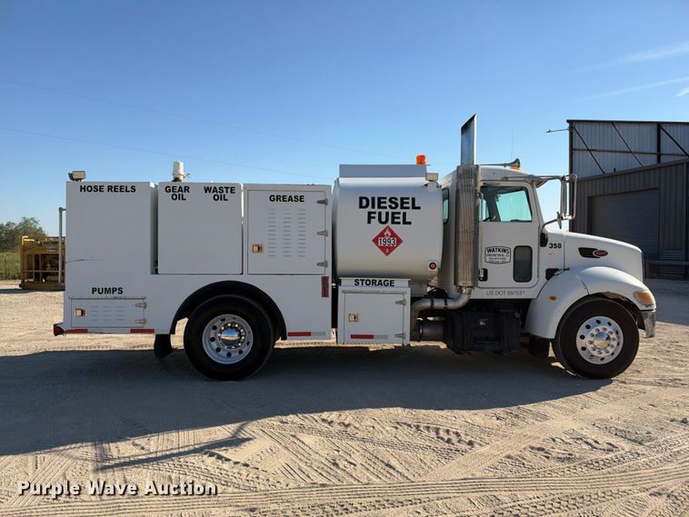 image for item FN3828 2009 Peterbilt 335 fuel / lube truck