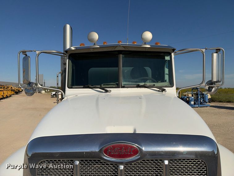 image for item FN3828 2009 Peterbilt 335 fuel / lube truck