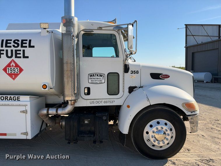 image for item FN3828 2009 Peterbilt 335 fuel / lube truck