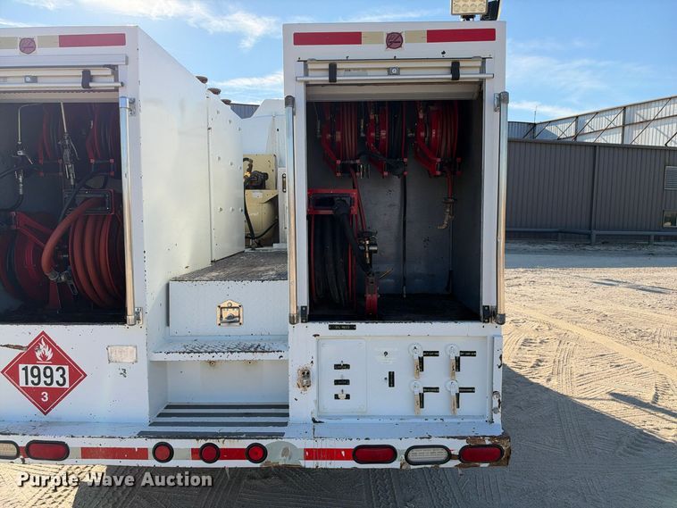 image for item FN3828 2009 Peterbilt 335 fuel / lube truck