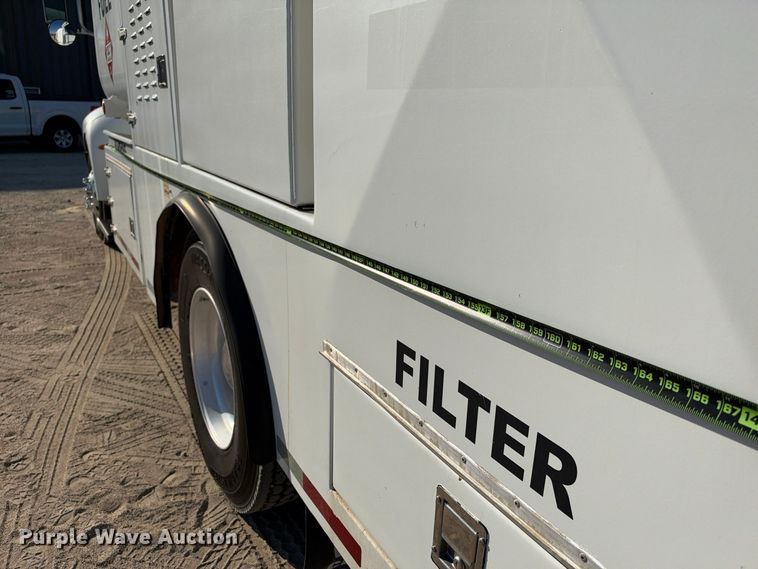 image for item FN3828 2009 Peterbilt 335 fuel / lube truck