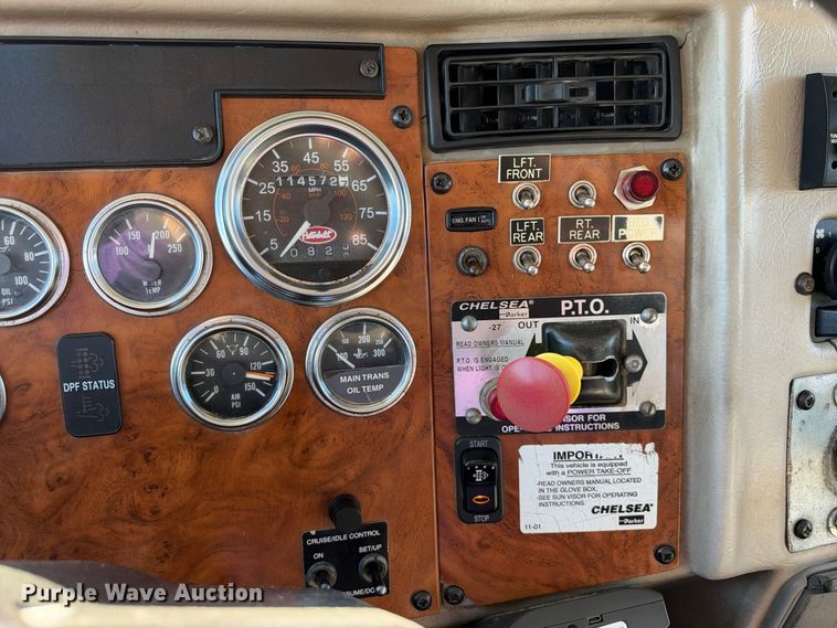image for item FN3828 2009 Peterbilt 335 fuel / lube truck