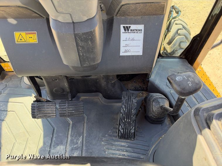 image for item FN3829 2022 Caterpillar 415 4X4 backhoe
