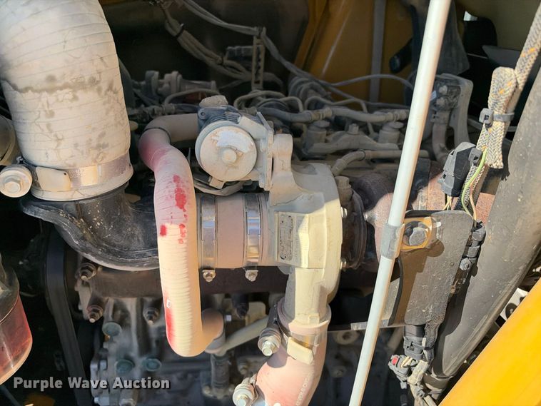 image for item FN3829 2022 Caterpillar 415 4X4 backhoe